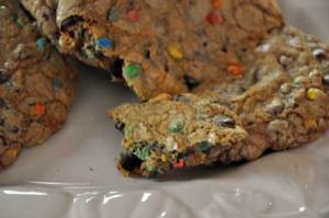 monster-cookie-yum